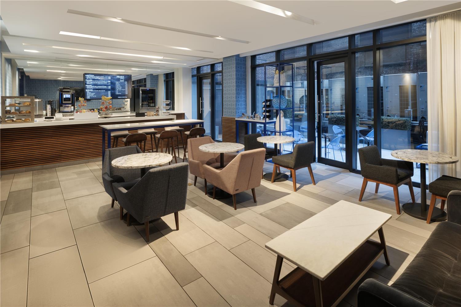 Best Western Premier Empire State Hotel 26/27