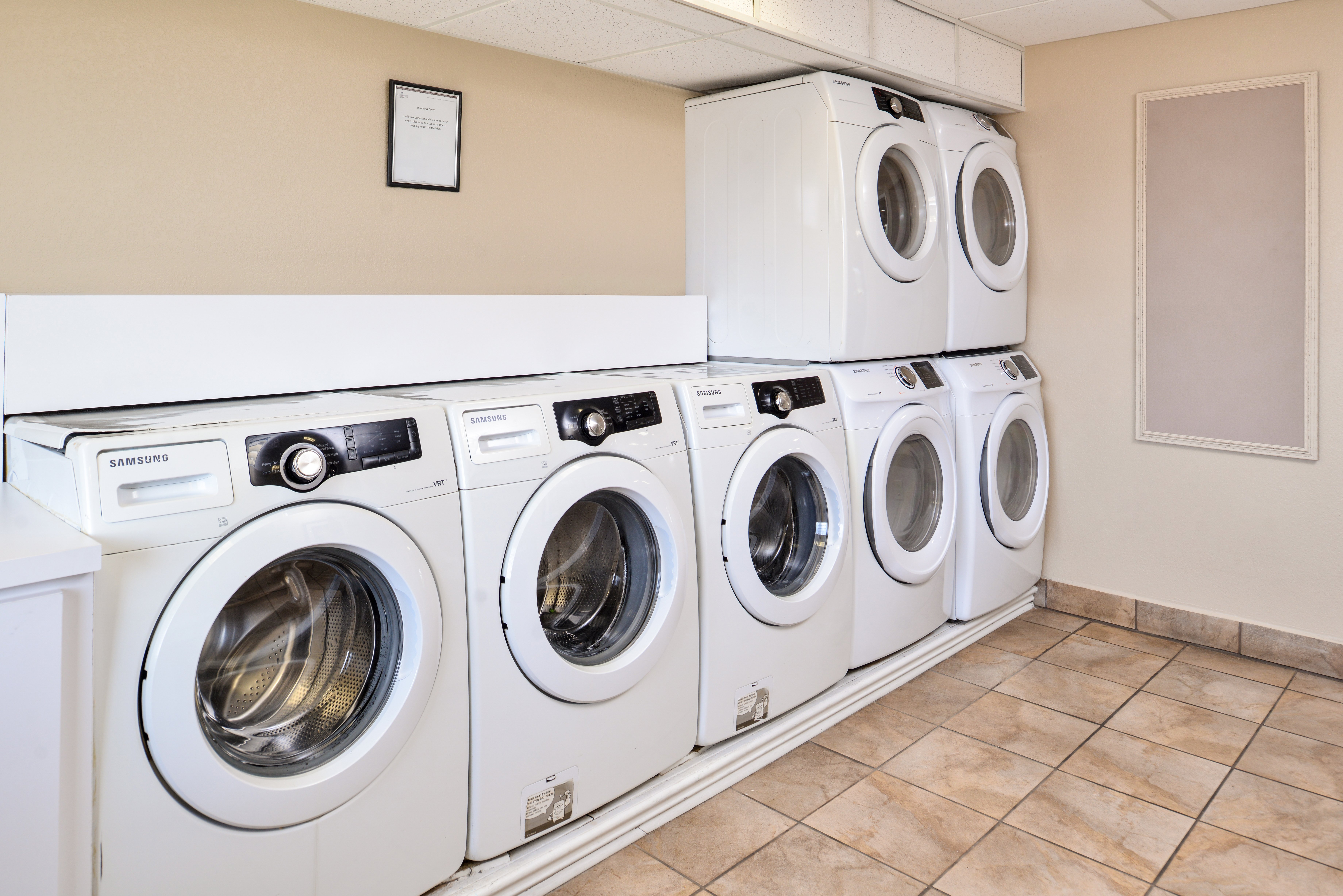 CANDLEWOOD SUITES ABILENE 8/44
