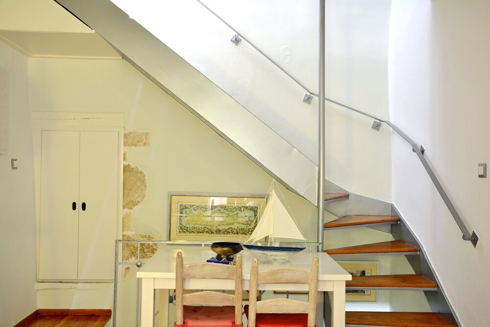 Venetian House 32/44