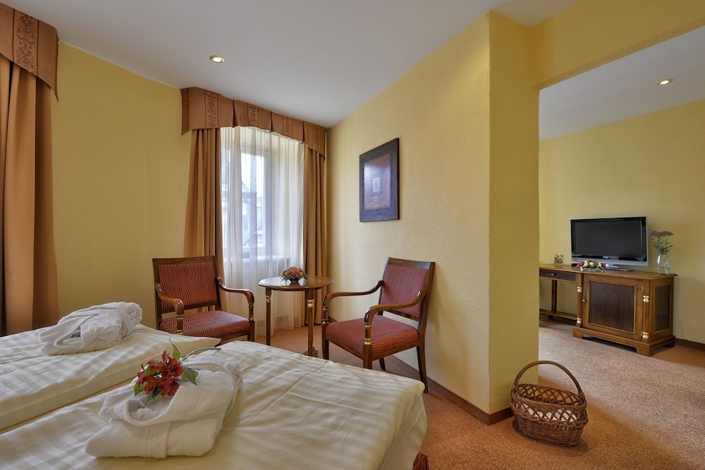 HOTEL CONTINENTAL 20/64