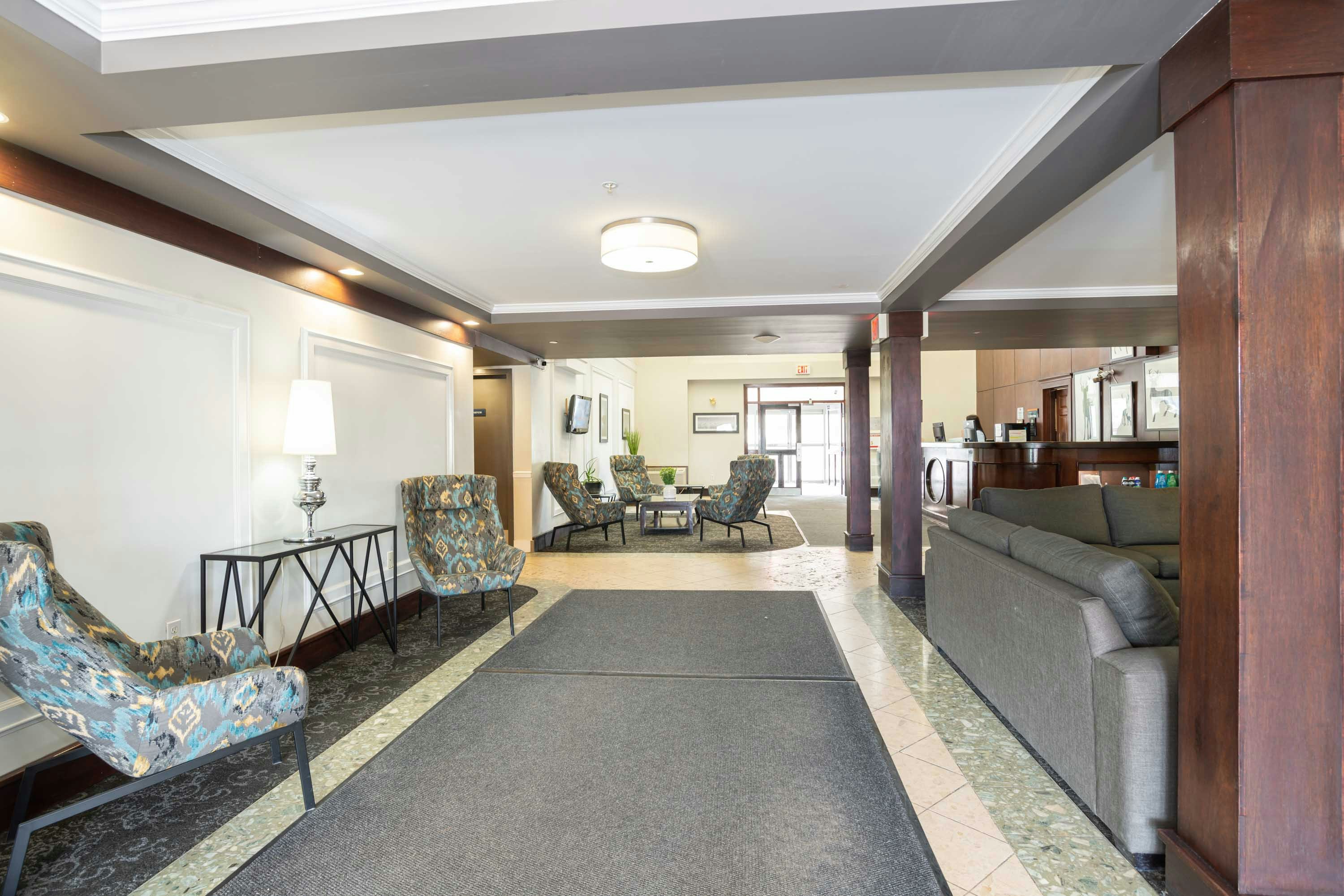 Sandman Hotel Red Deer 4/46