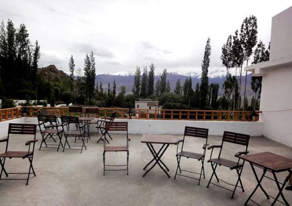 Saboo Resorts 38/50