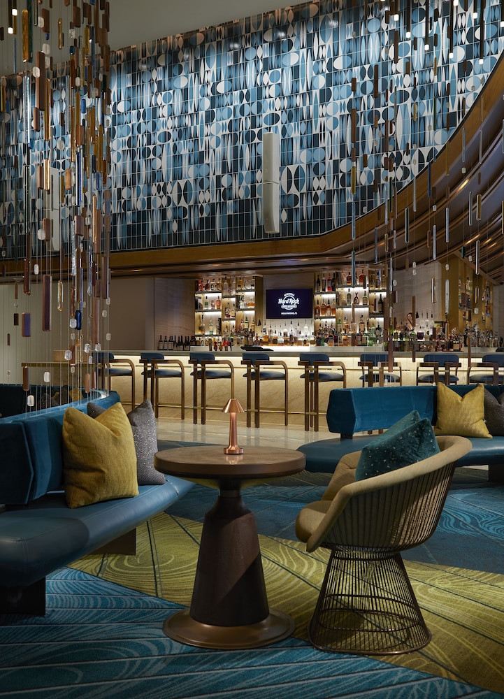 The Guitar Hotel at Seminole Hard Rock Hollywood 31/50