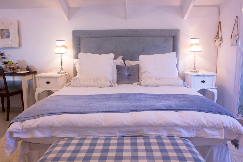 Paternoster Manor 12/36