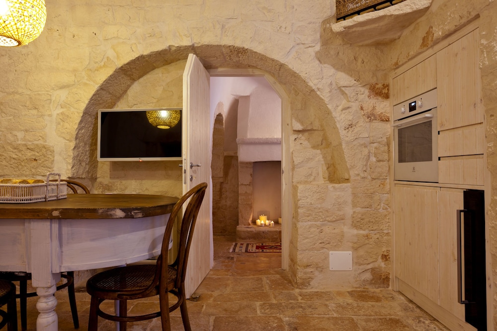 Il Borgo Del Tempo Ritrovato 40/50