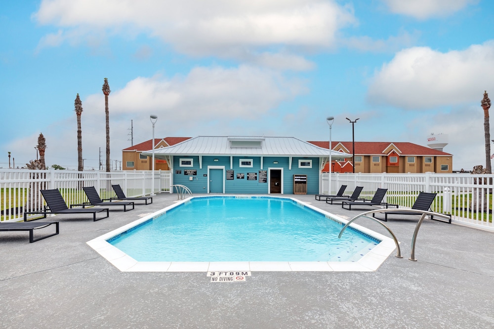 Candlewood Suites Aransas Pass 28/31