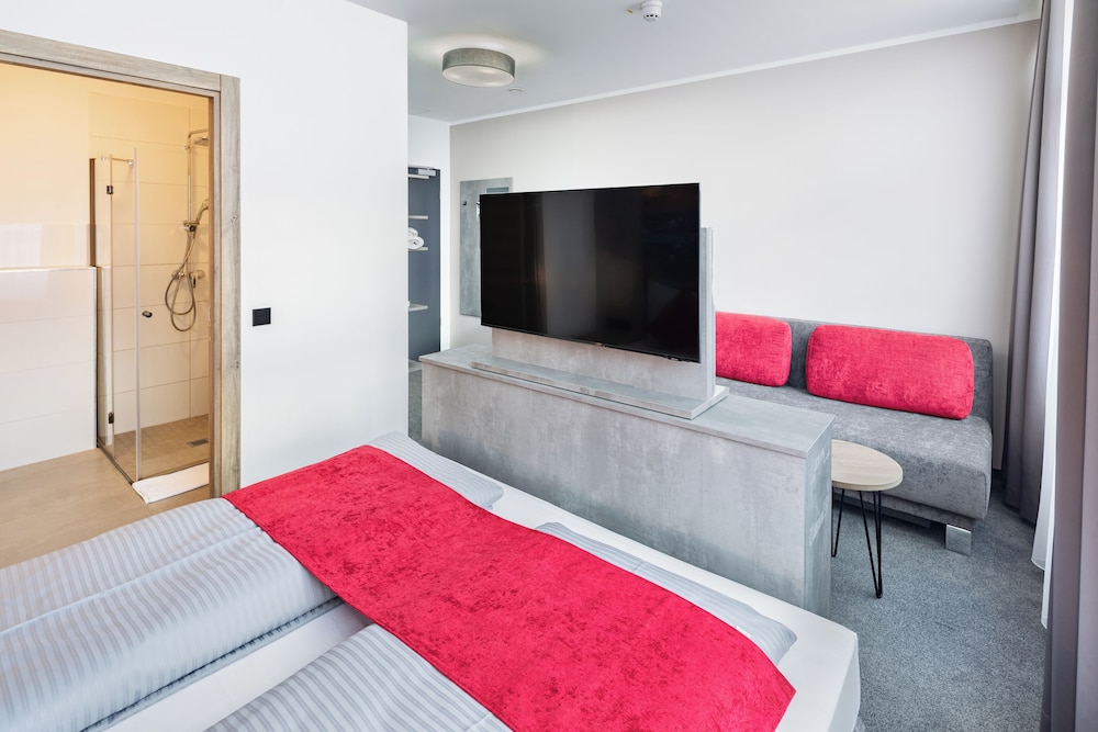 C and N Hotel an der Messe Munchen 32/50