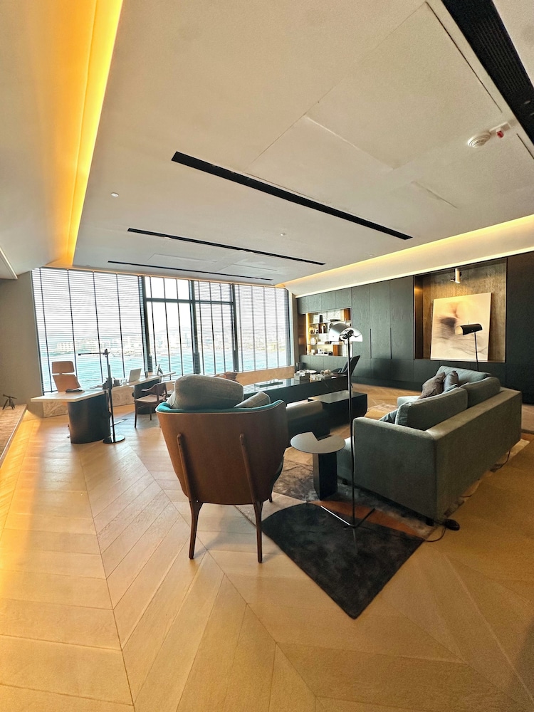 The Connaught (Ex. Citadines Harbourview Hong Kong) 41/61
