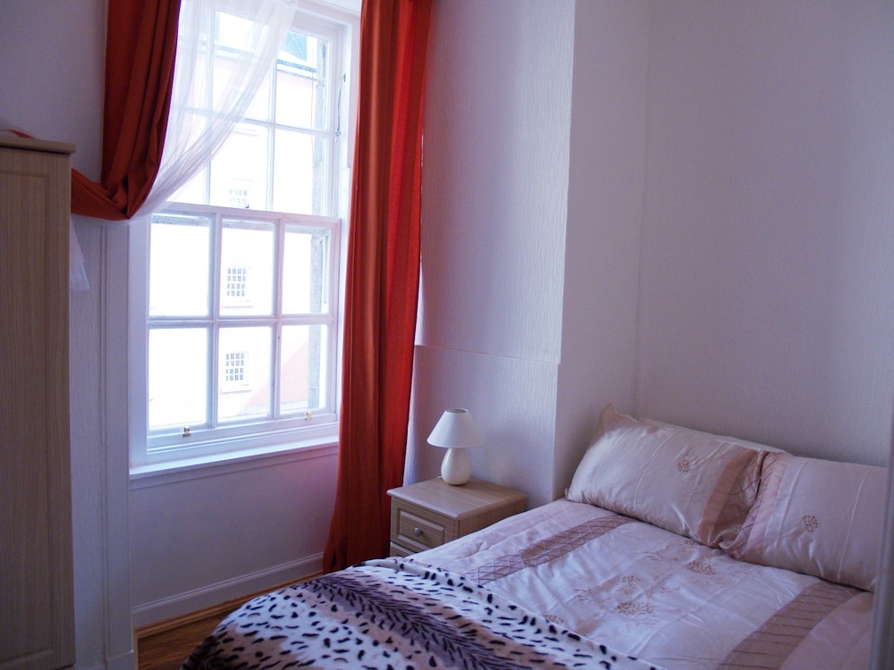 Niddry Street Apartments 6/27