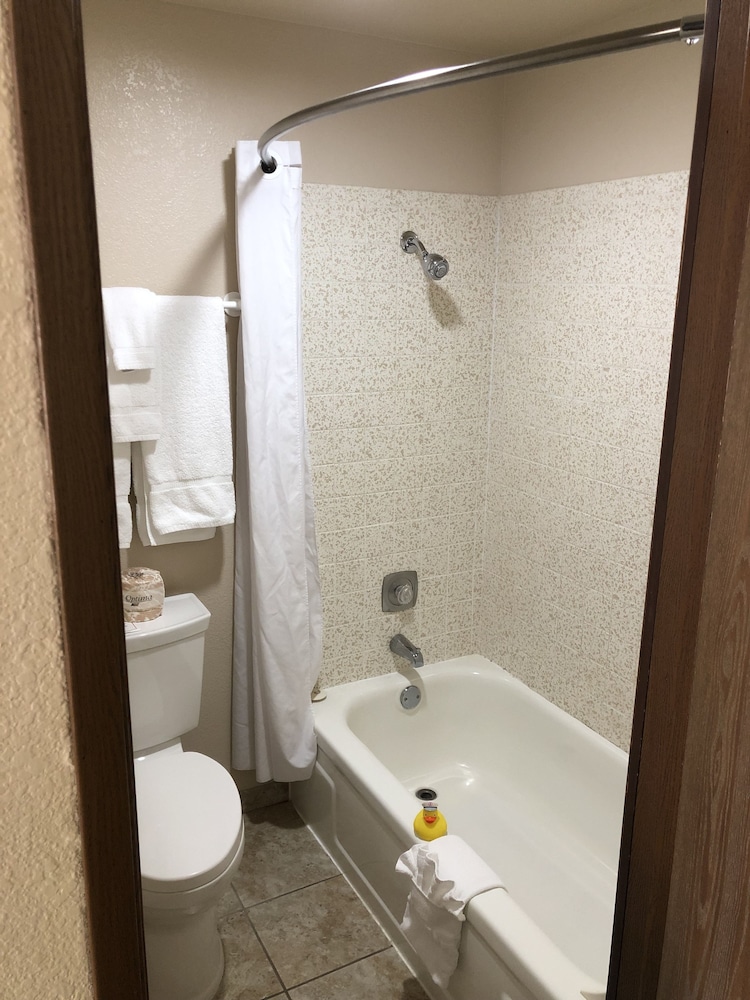 Super 8 by Wyndham Florence OR 20/38