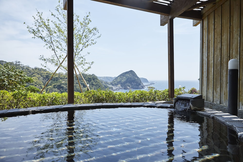 Shimoda Tokyu Hotel 37/68