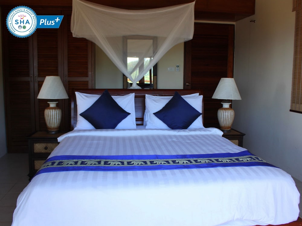 Baan Kantiang See Villa Resort 11/50