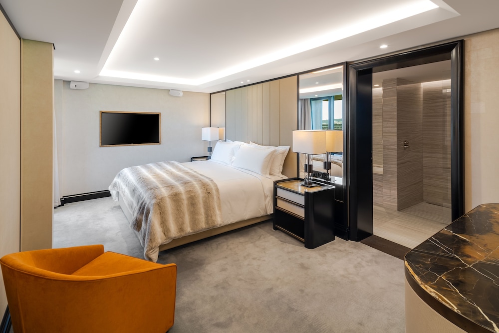 Master Suite with Balcony
