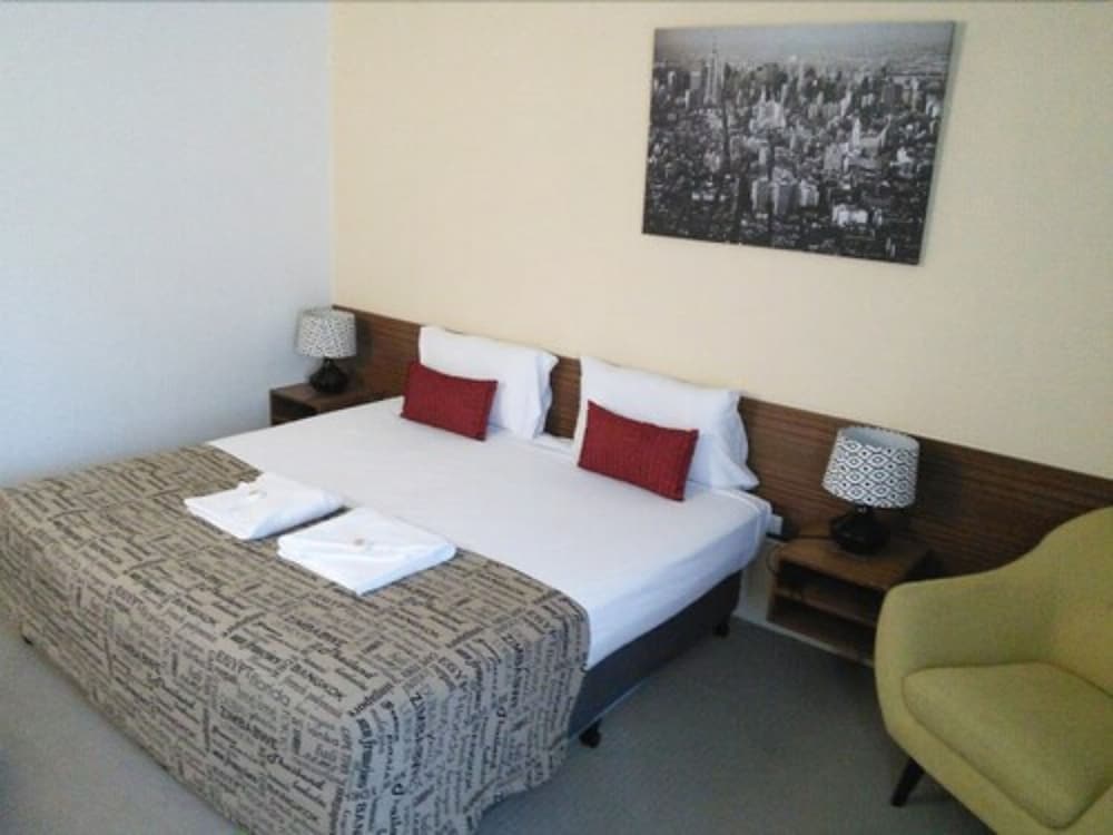Hampton Villa Motel (ex.Comfort Inn Rockhampton) 31/71