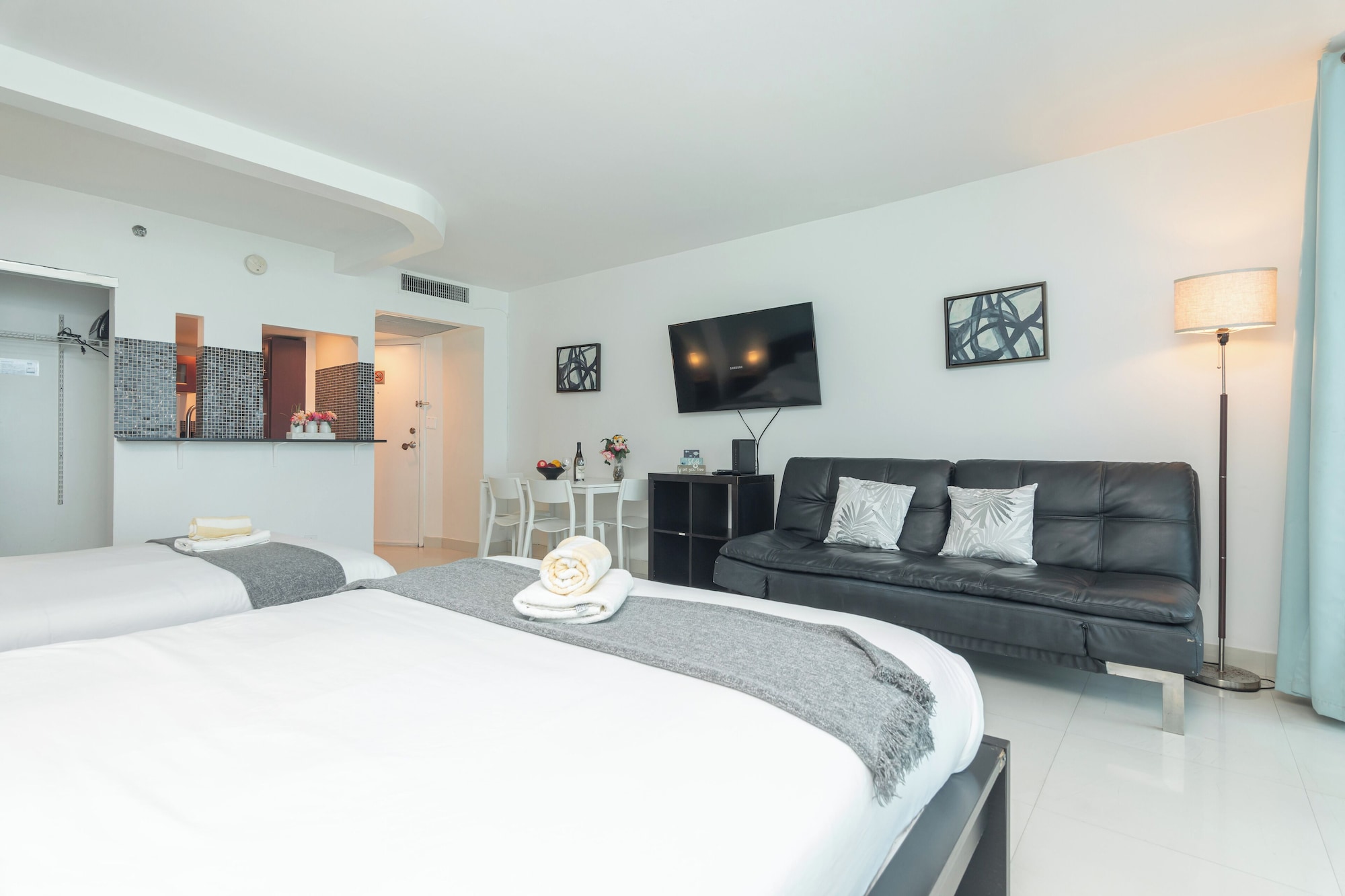 Royal, Apartment, 2 Queen Beds
