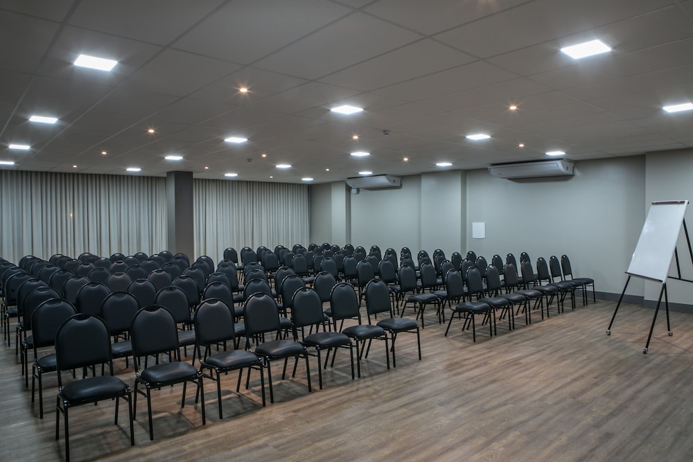 Tri Hotel Premium Criciuma 54/60