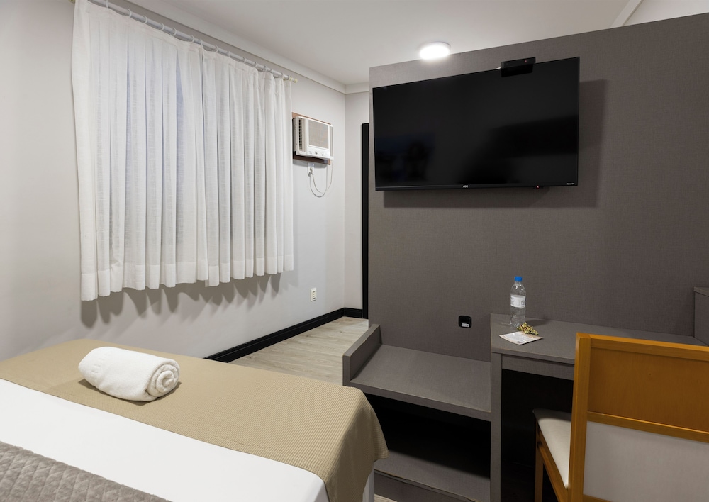 Camboriu Praia Hotel 64/75