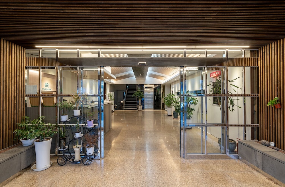 New Jeju Hotel 12/50