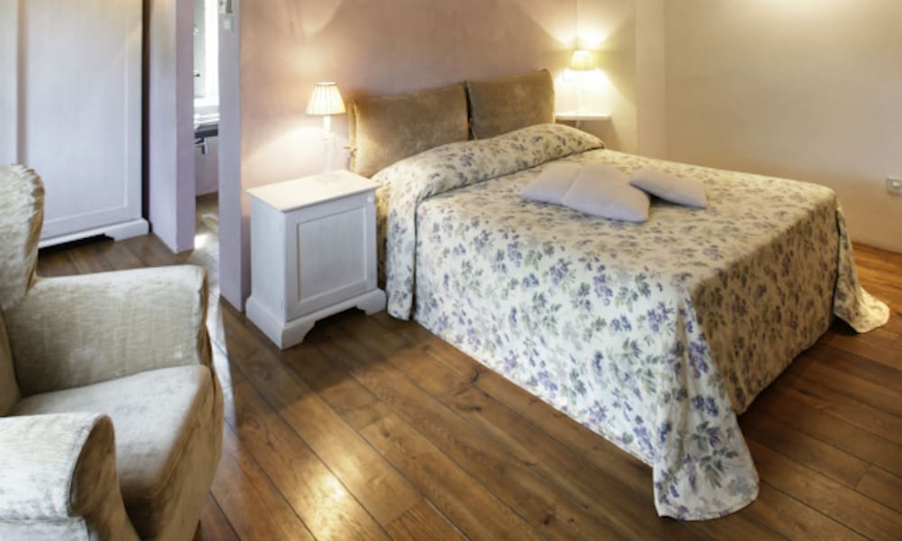 Urbino Resort 14/75
