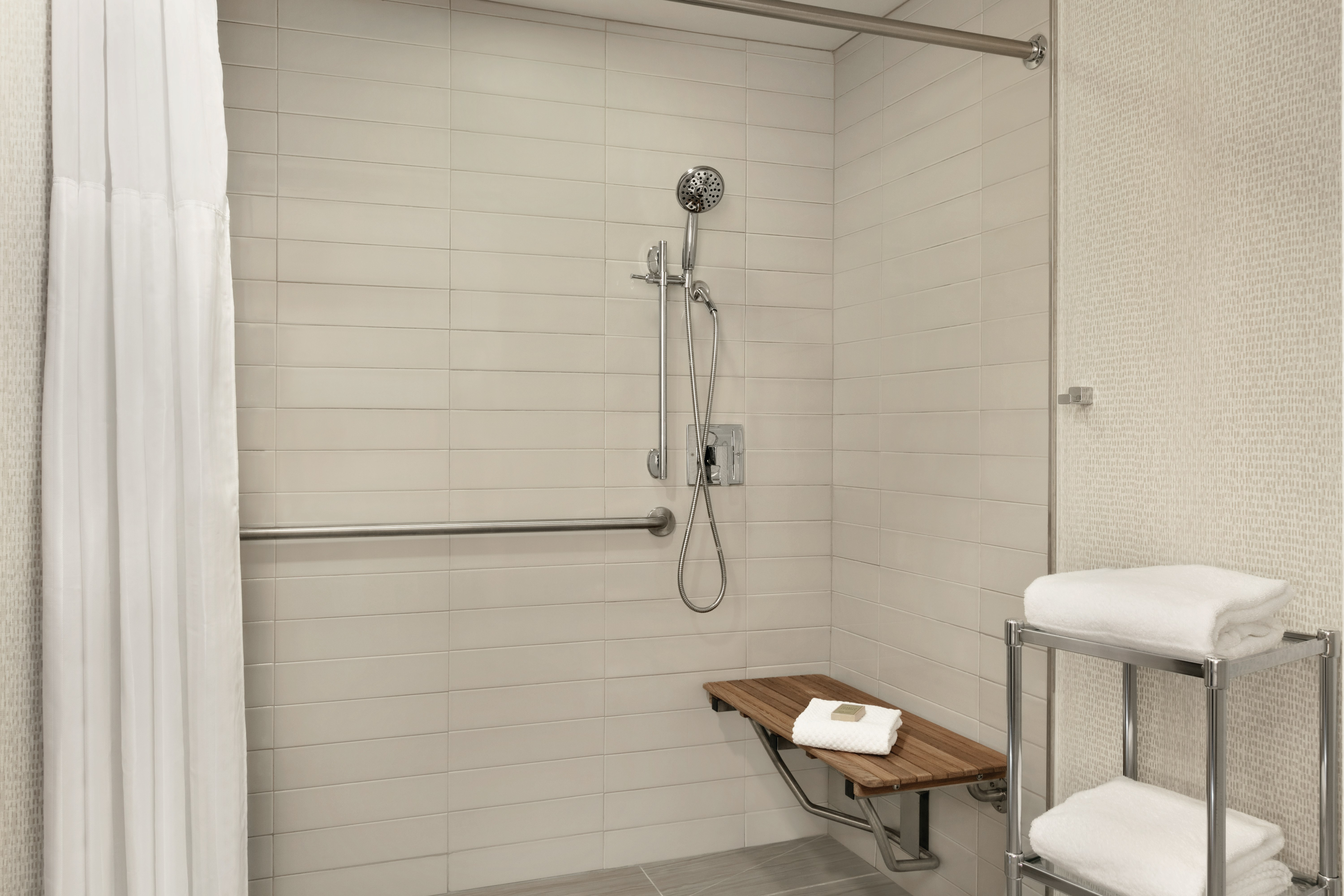 جناح بسرير كينج بغرفتين، Doubletree By Hilton Atlanta Northlake 4/4