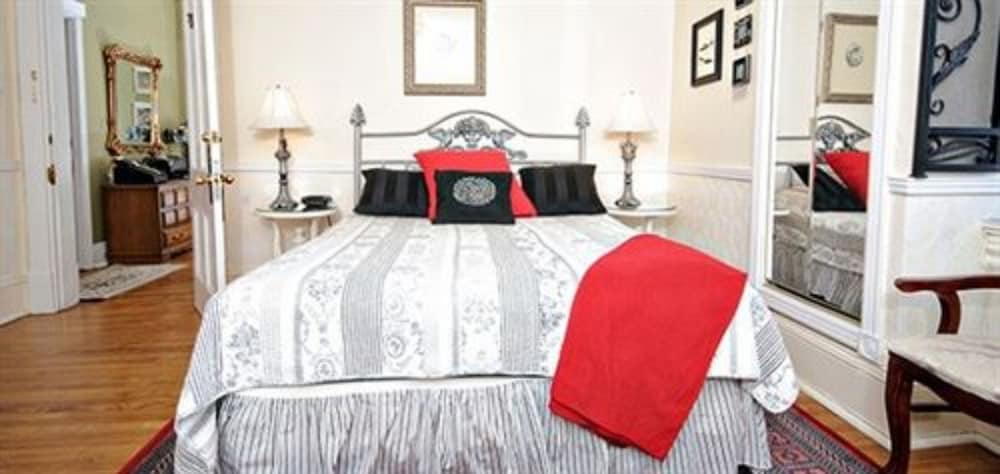 Auberge Mcgees Inn 22/75