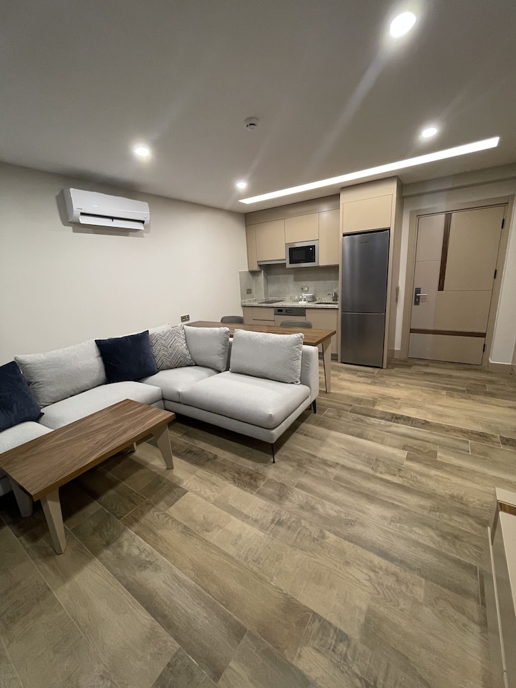 Green Garden City Luxury Apartments 21/37