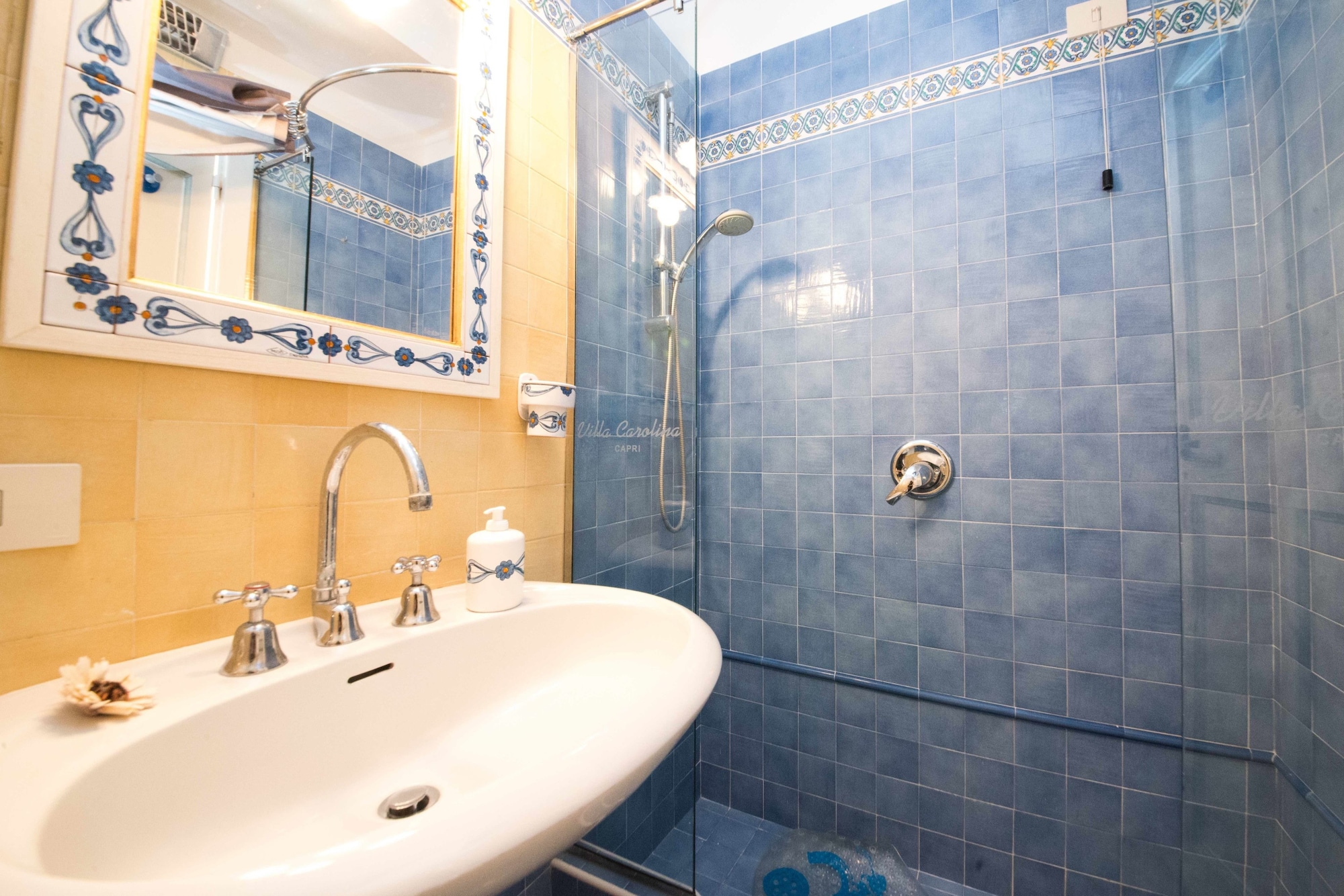 غرفة أساسية بسرير كوين، Suite Villa Carolina 4/4