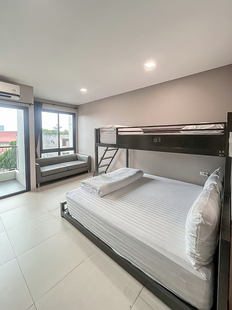 NORN Rimklong Bangkok Hotel 20/50