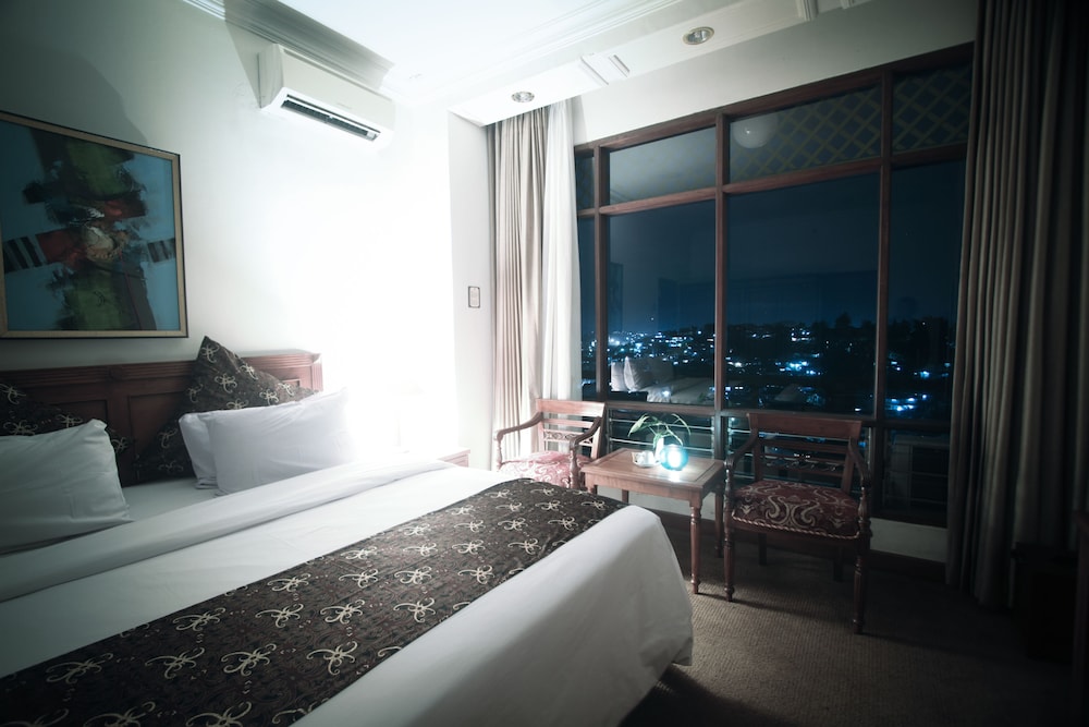 MESRA BUSINESS & RESORT HOTEL 12/27
