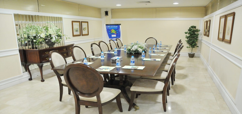 فندق المنزل - جدة (Habitat Hotel All Suites) 27/34