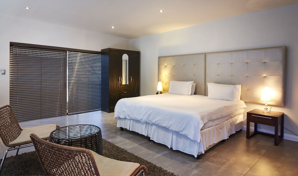Dynasty Forest Sandown Accommodation 25/69