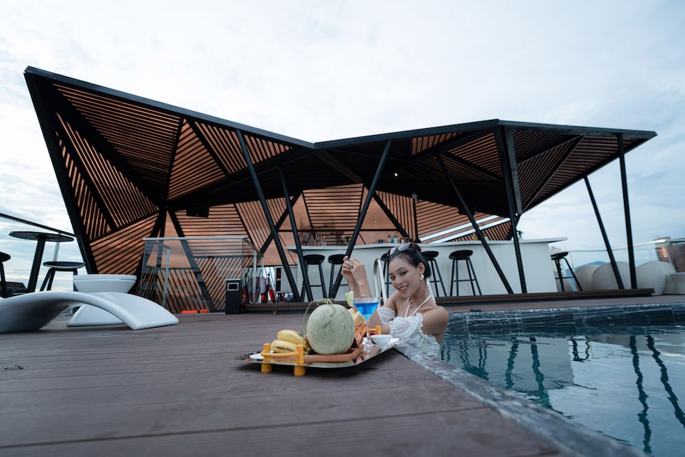 Draco Hotel and Suites 27/55