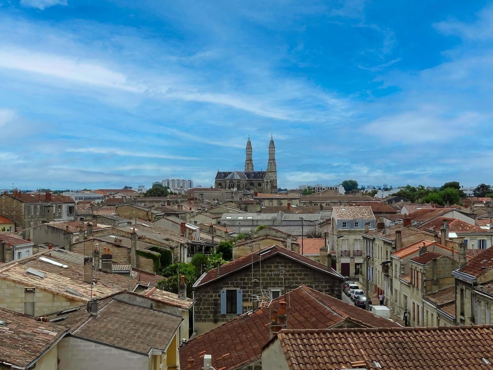 Ibis Budget Bordeaux Centre Gare Saint Jean 66/72