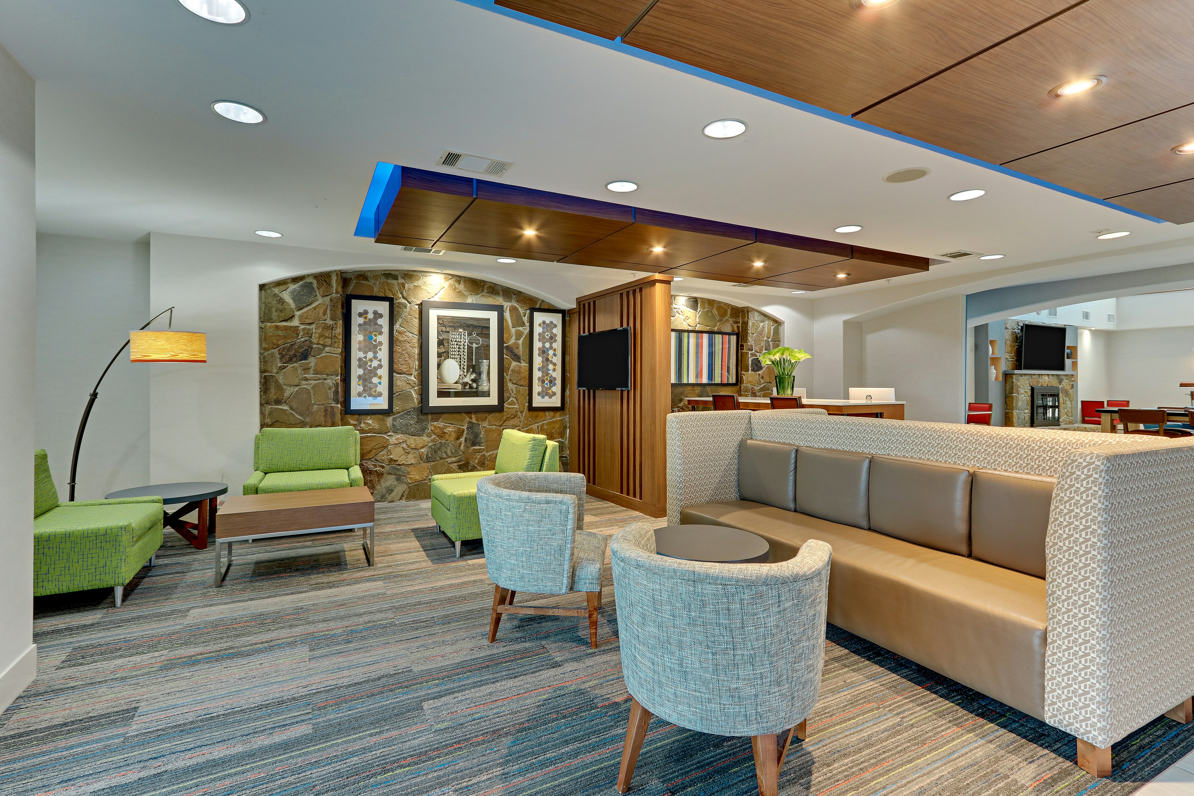 Holiday Inn Express Hotel & Suites Weatherford 40/57