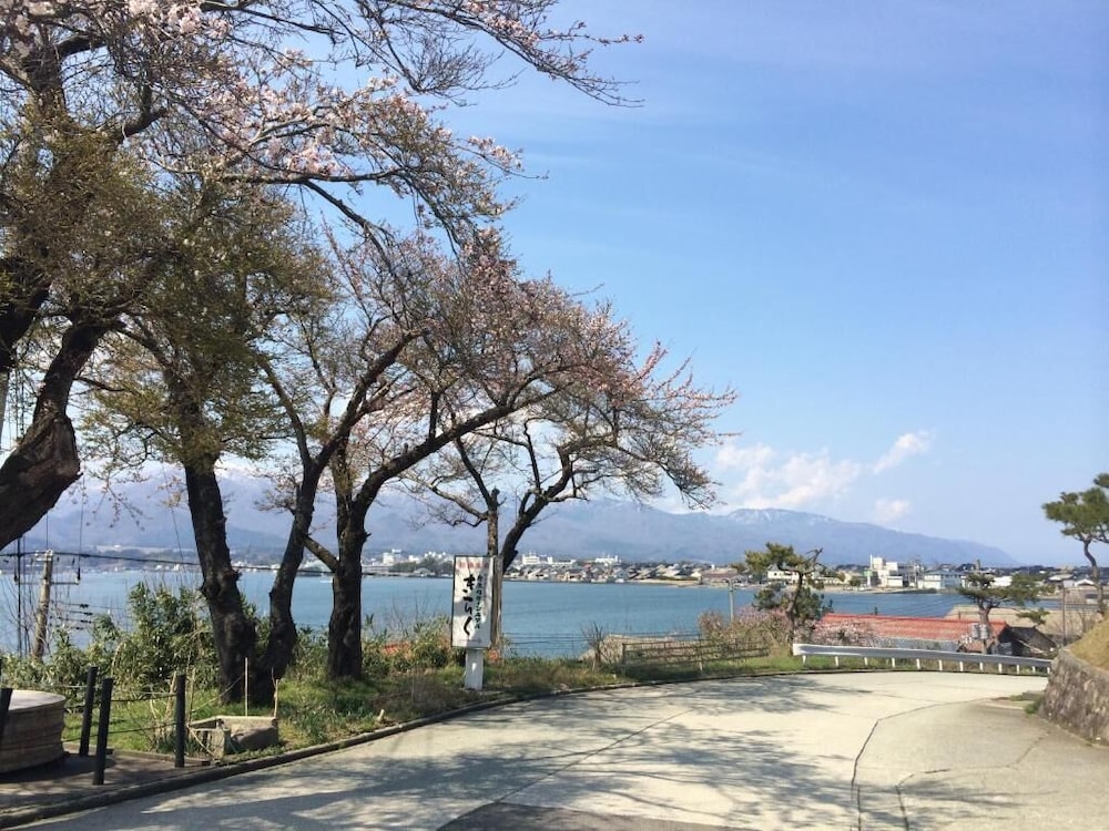 Hotel New Katsura 30/33