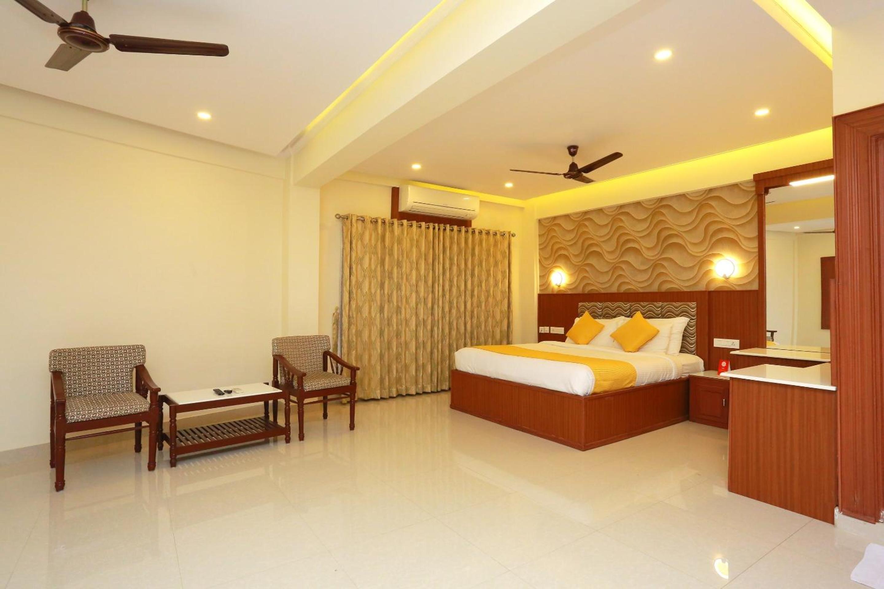 Capital O 14702 Kovilakam Residency 14/30
