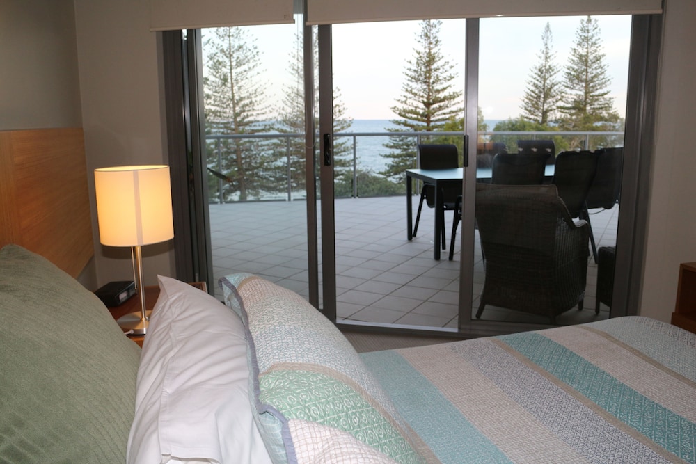 SCARBOROUGH BEACH RESORT 33/72