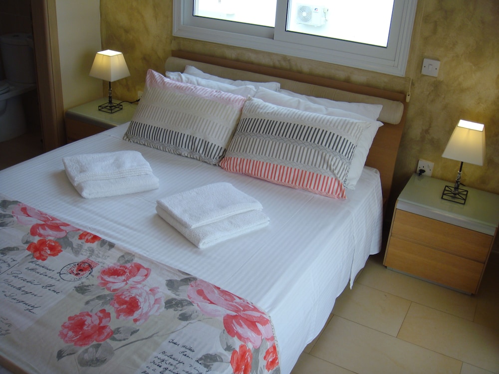 Athena Villa 9/32