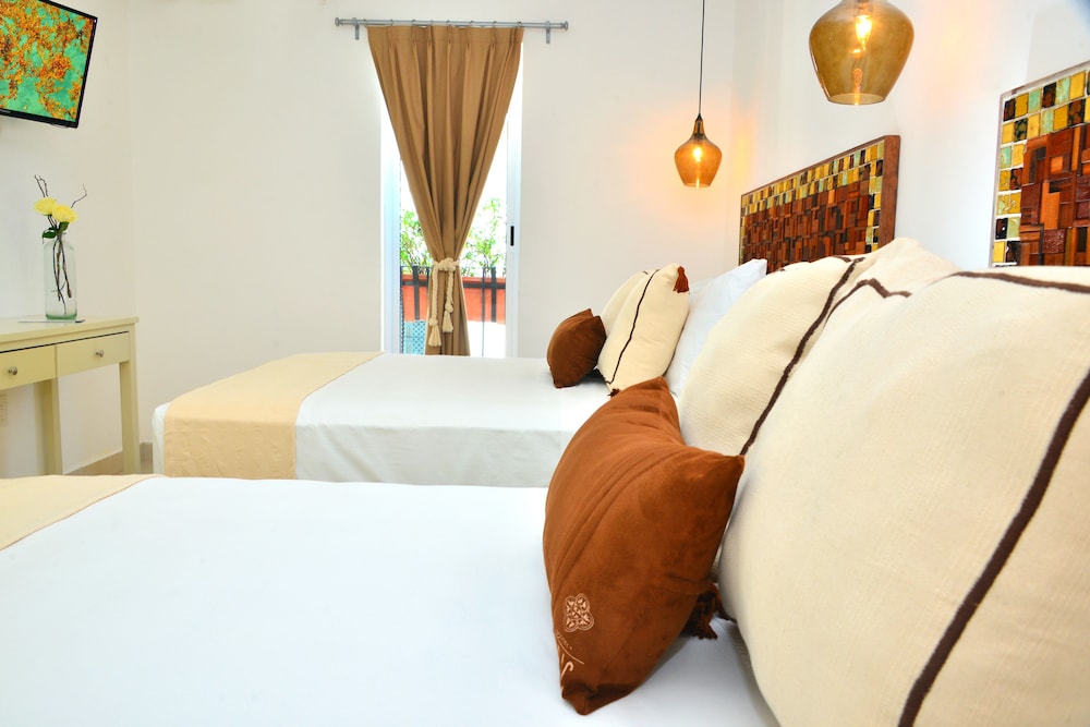 Unic Design Hotel 13/50