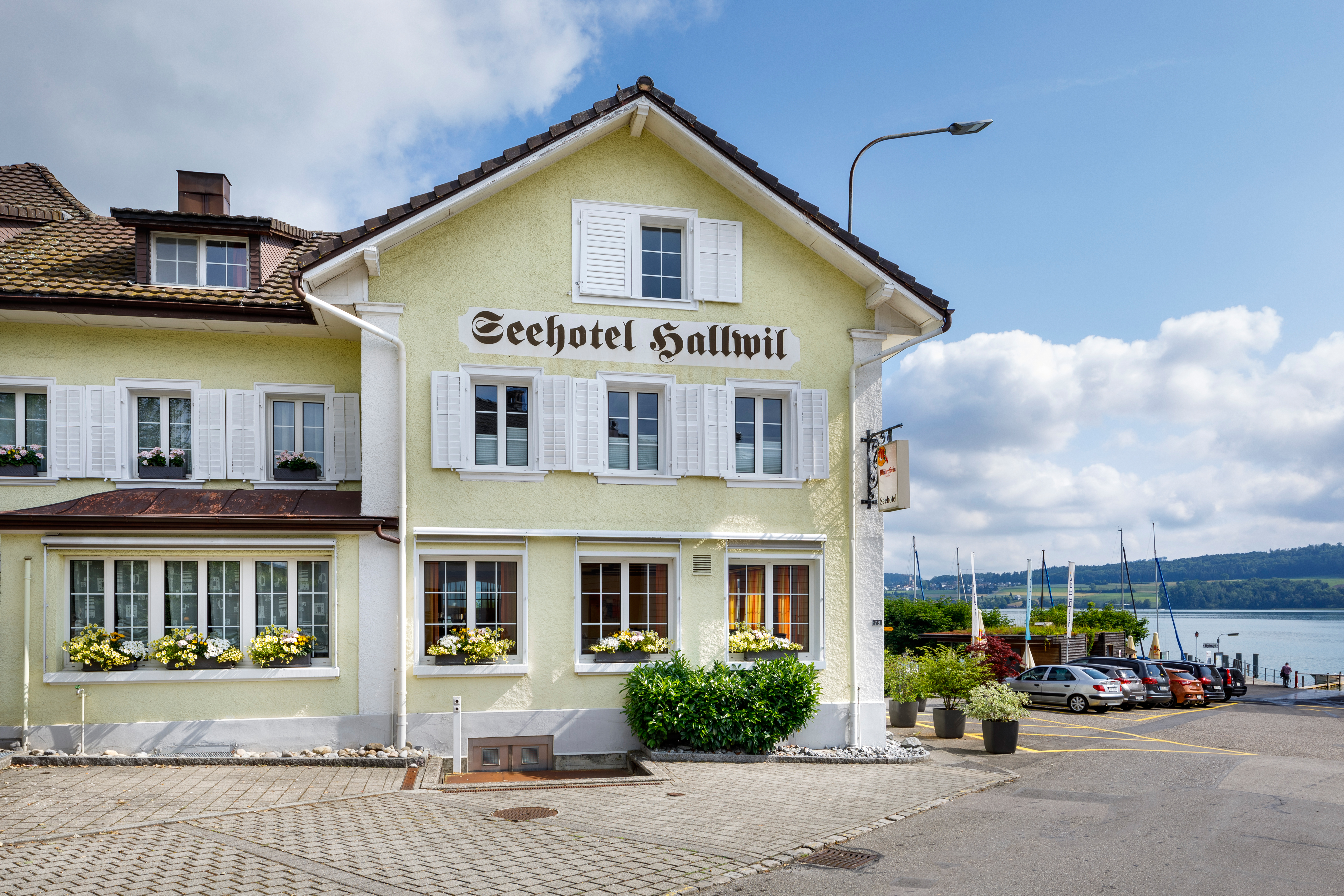 HALLWIL SWISS QUALITY SEEHOTEL 1/22