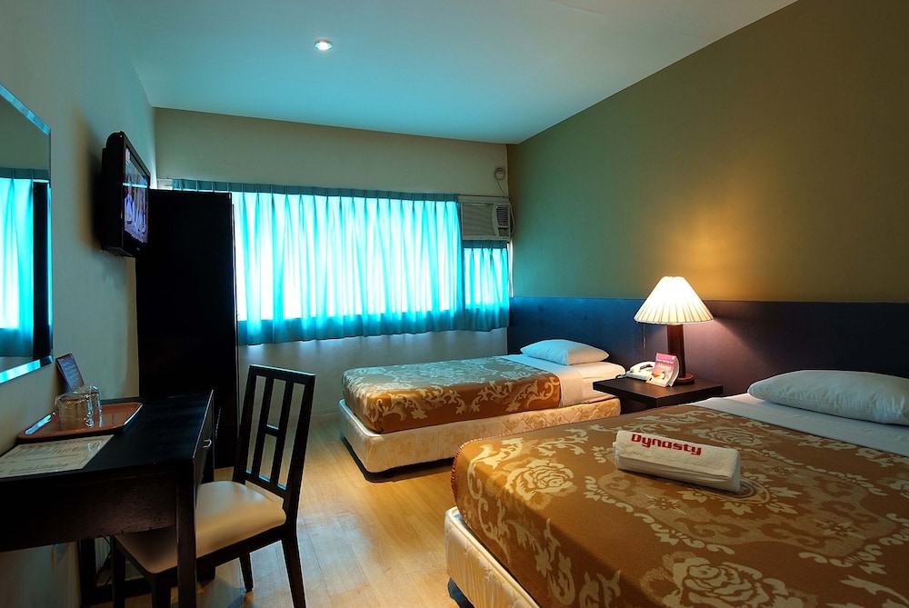 Dynasty Tourist Inn 48/69