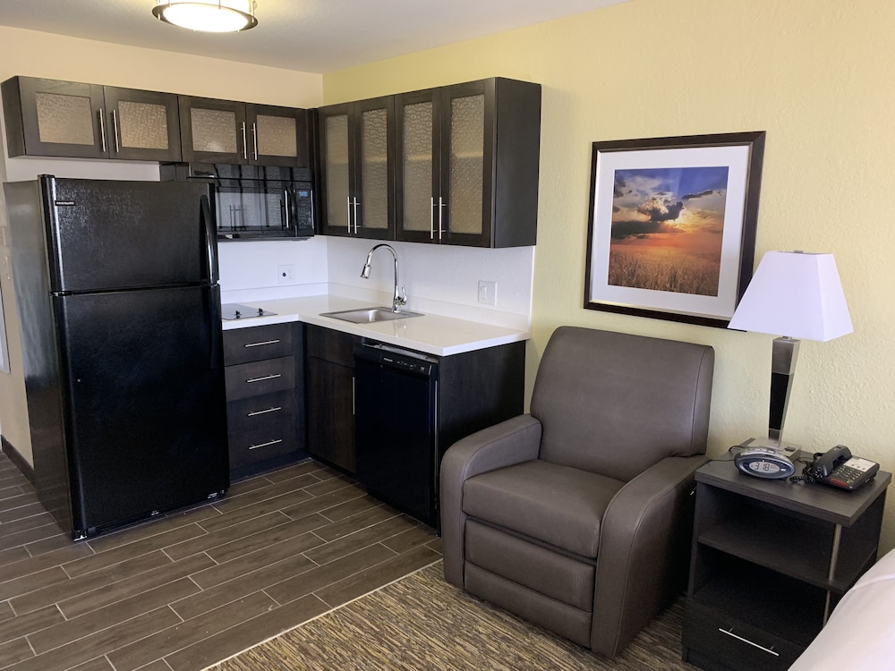 Candlewood Suites Grand Prairie Arlington An Ihg Hotel 26/40