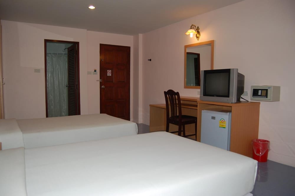 Baan Manthana Hotel 10/50