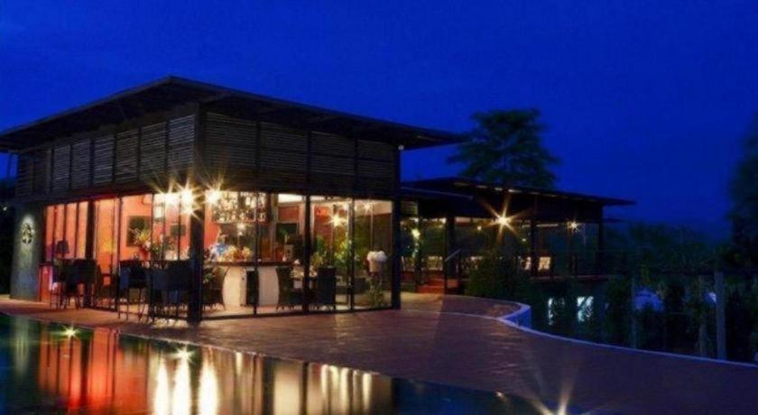 Ashcarya Boutique Resort 3/72