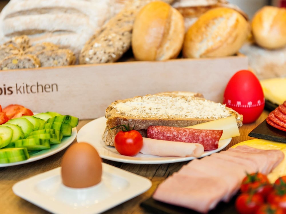 Ibis Karlsruhe Hauptbahnhof 25/48
