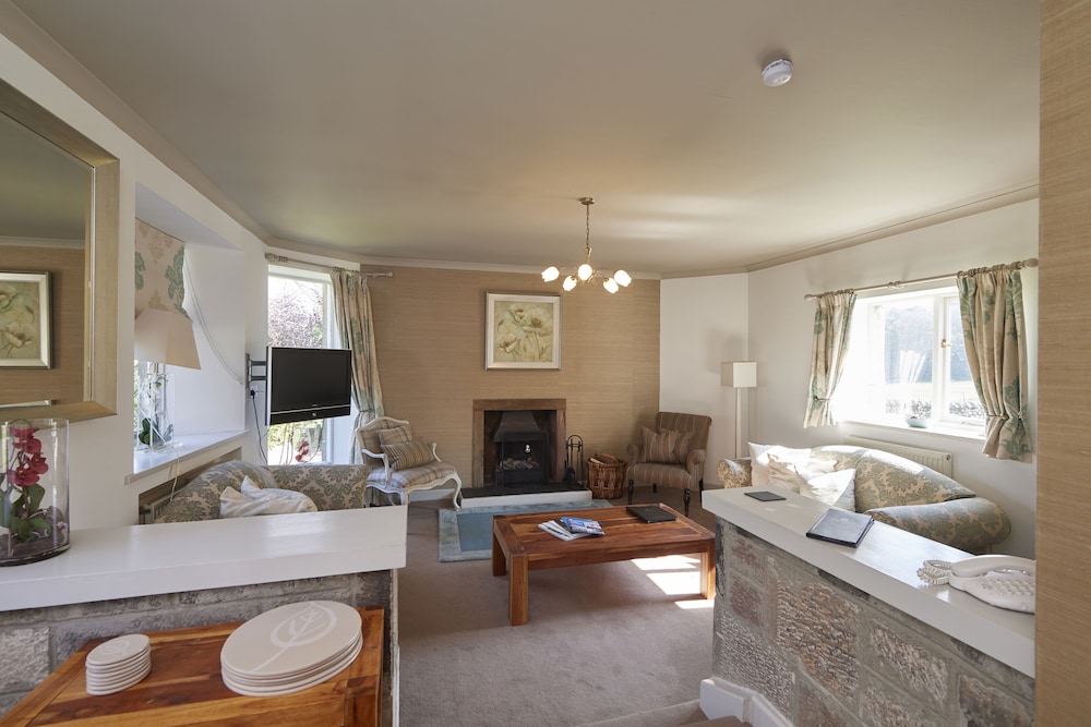 Loch Ness Country House Hotel 37/44
