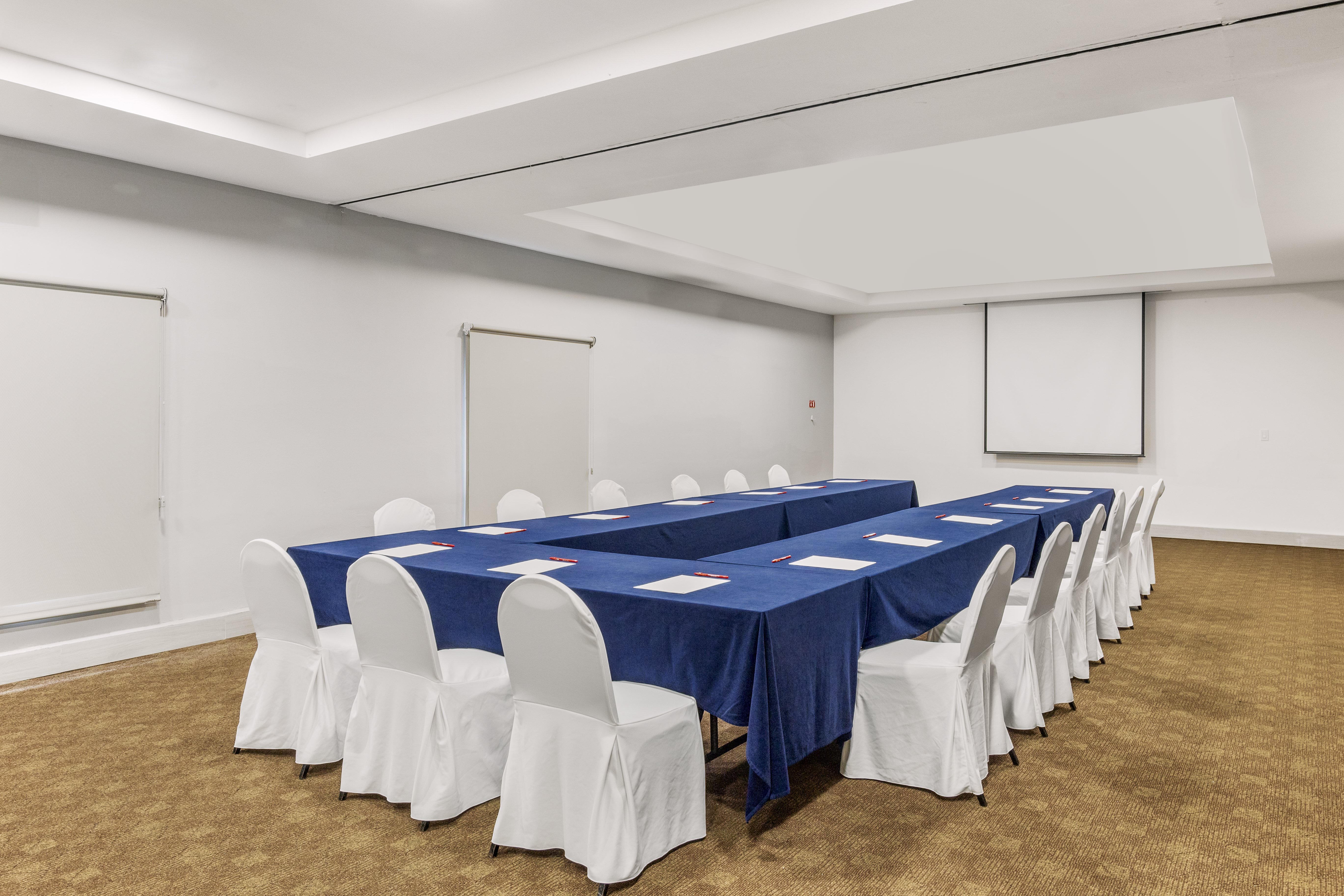 Fiesta Inn Express Nuevo Laredo 36/42