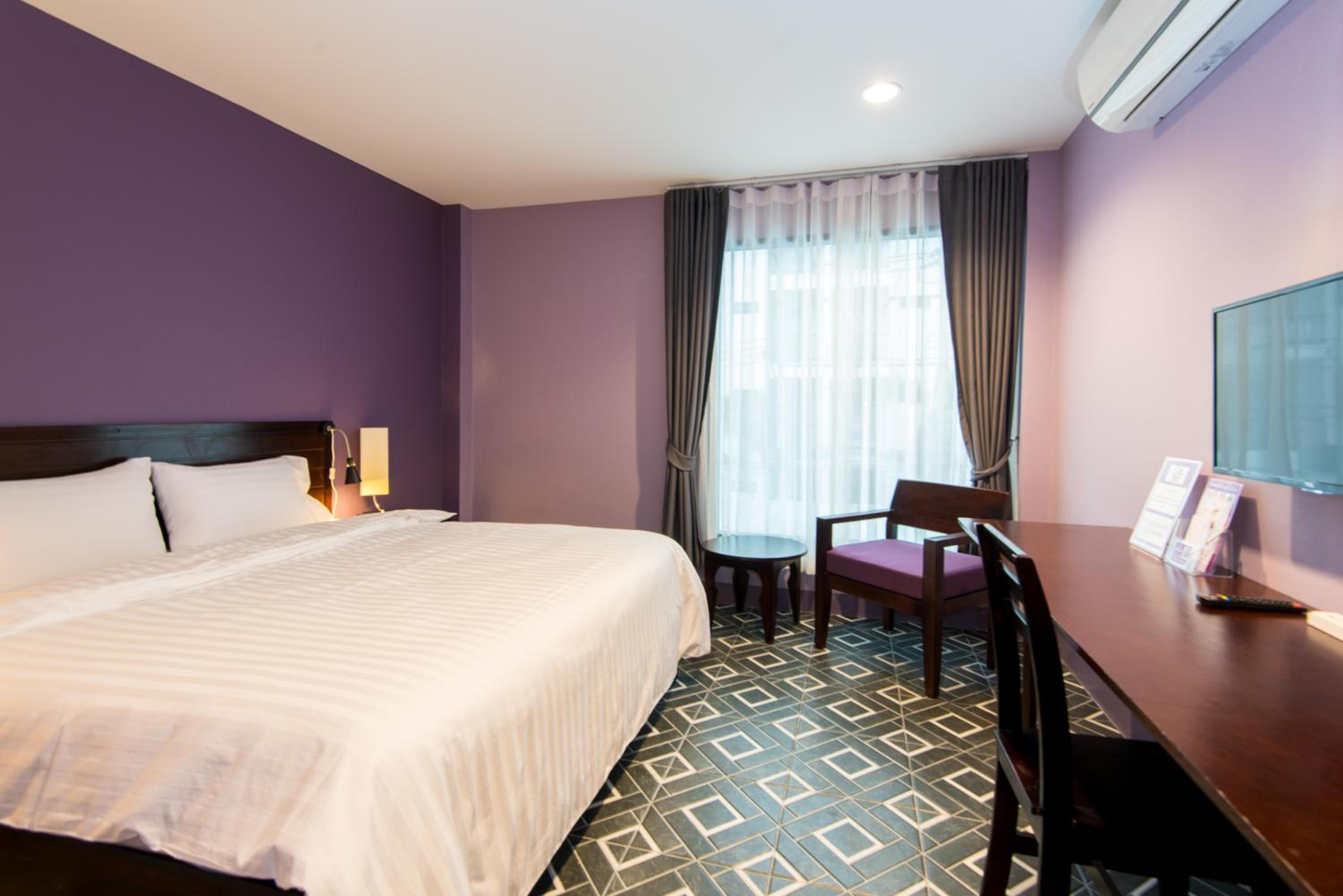 Room, Double Bed