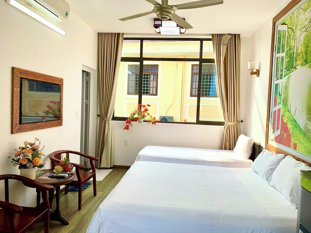 غرفة ديلوكس بسرير كوين بإطلالة على المسبح، Anh Family Homestay 5/10