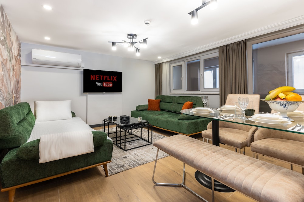 BayMari Suites City Life 46/63